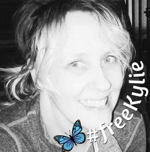 Meet your Posher, Annette